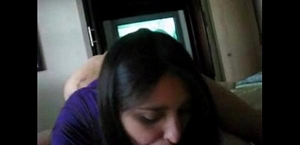  NRI slut sucks on a cock nicely swallowing it whole - Play Indian Porn